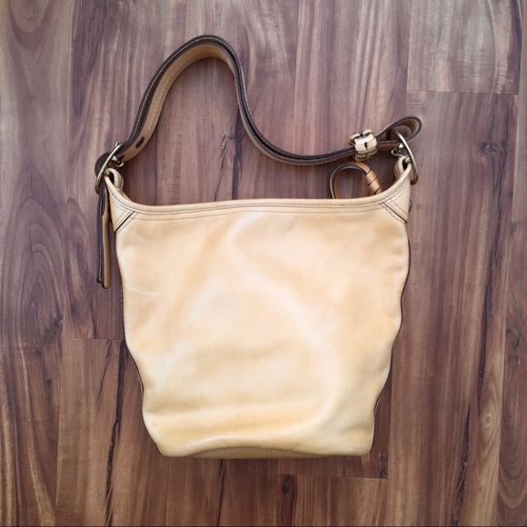 Coach Handbags - Coach 2-way Leather Bucket Purse